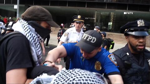 Protesters Dragged, Arrested Outside ICE HQ in Manhattan