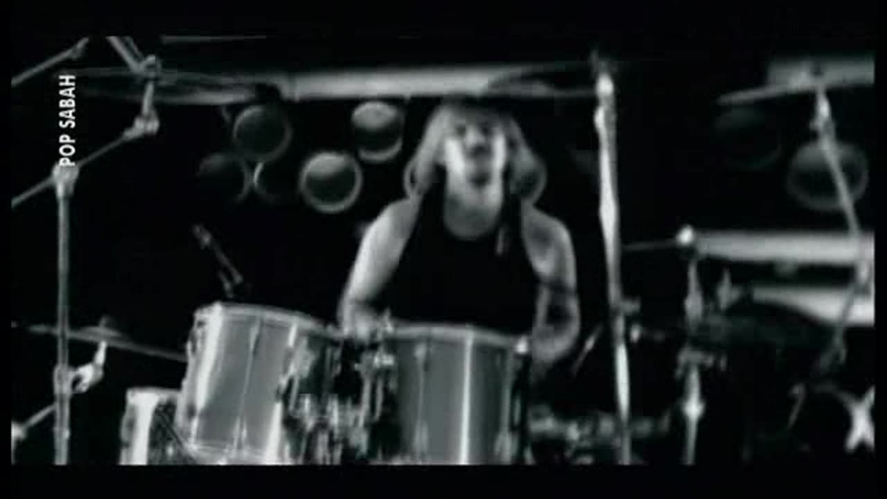 ben sarkimi soylerken