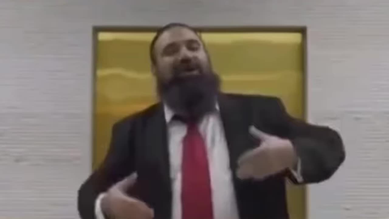 Rabbi Yaron Reuven tells us some forbidden history from WW2