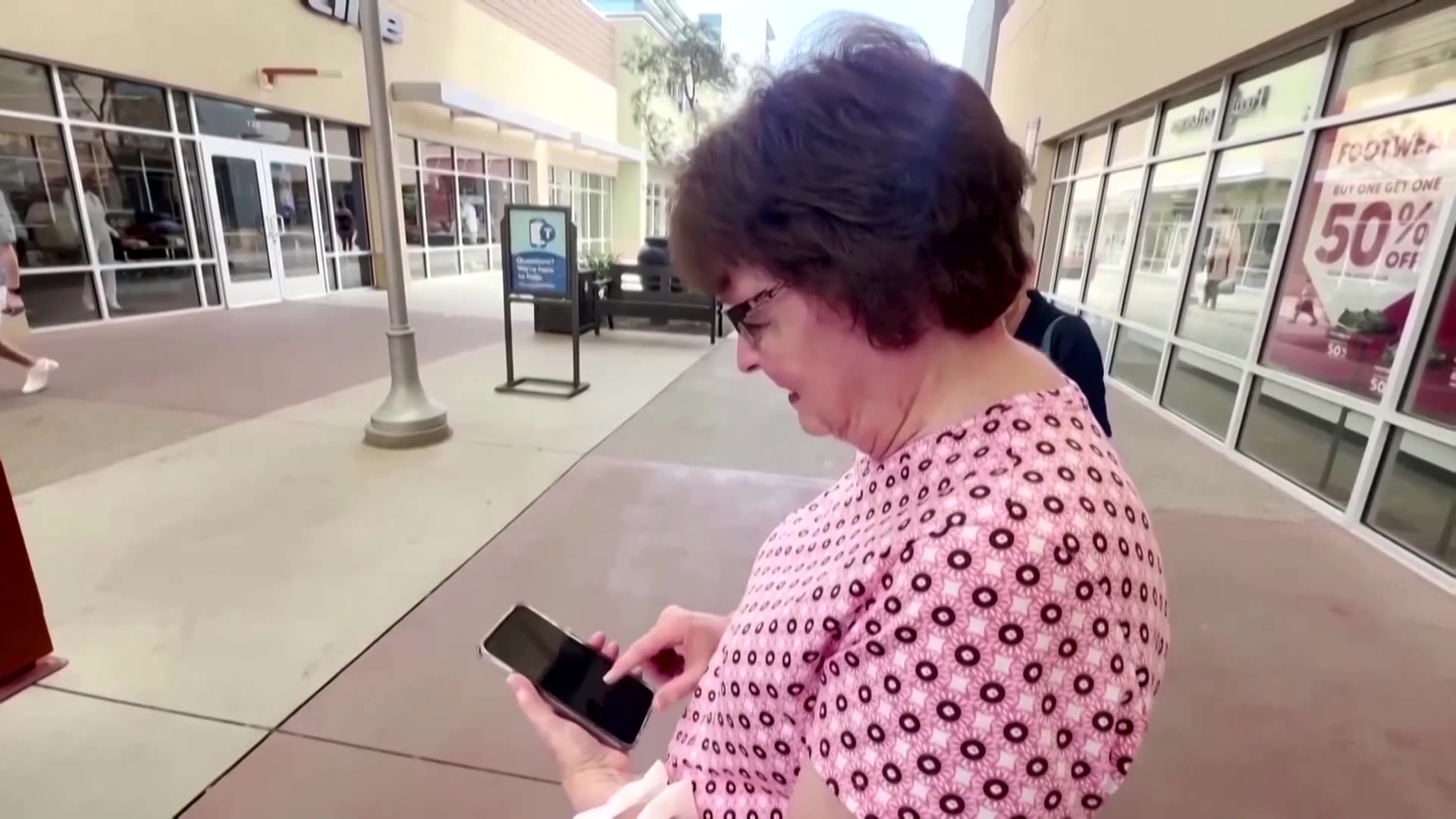 Tech Weekly: slim phones and smart glasses