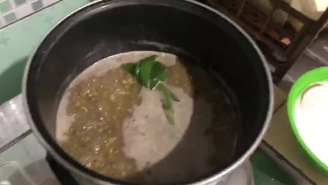 How to Make Green Bean Porridge (Easy & Delicious)