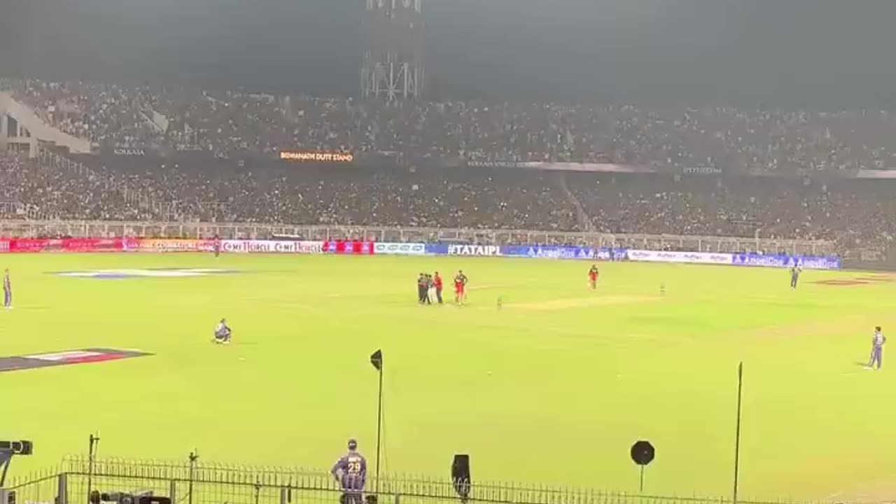 Virat Kohli's heart winning gesture when fan entered ground and touched Virat's feet during RCBvsKKR