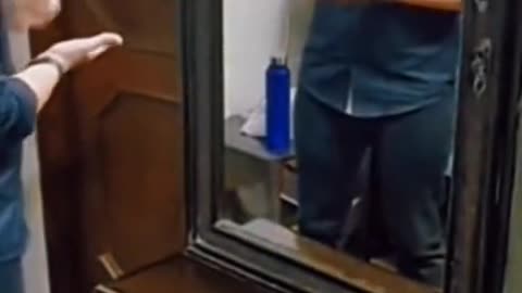 😨👻 Mysterious Encounter in New York: What's Happening? | TheHauntingHour