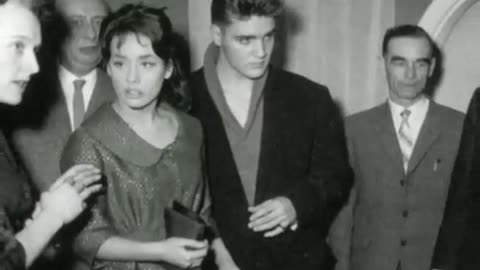 Elvis Presley - The Girl of My Best Friend