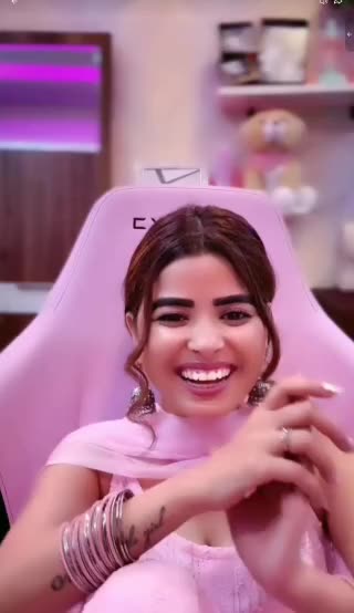 beautiful Indian hot girls Alisha Tanga Live show