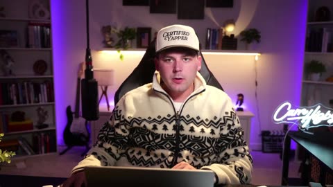 MAGA TRAITOR Joins ANTIFA In Portland - Alludes To Attack