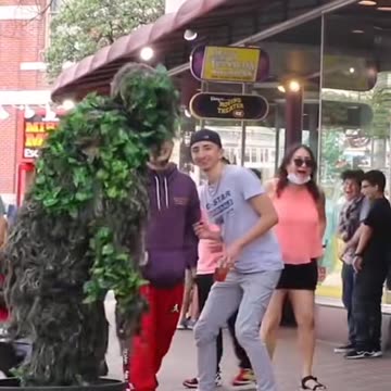 funny pranks 😂🎄