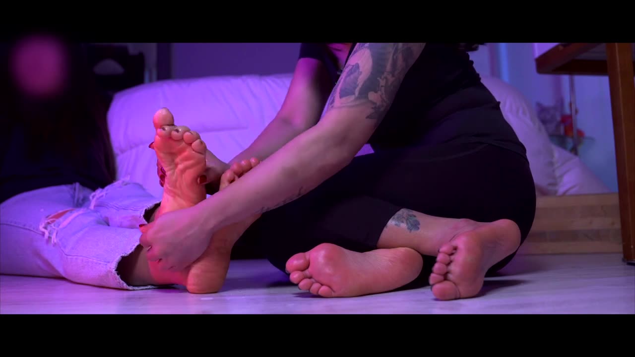 Foot reflexology massage asmr