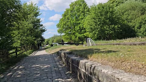 Slaithwaite to Marsden, walk in the sunny countryside