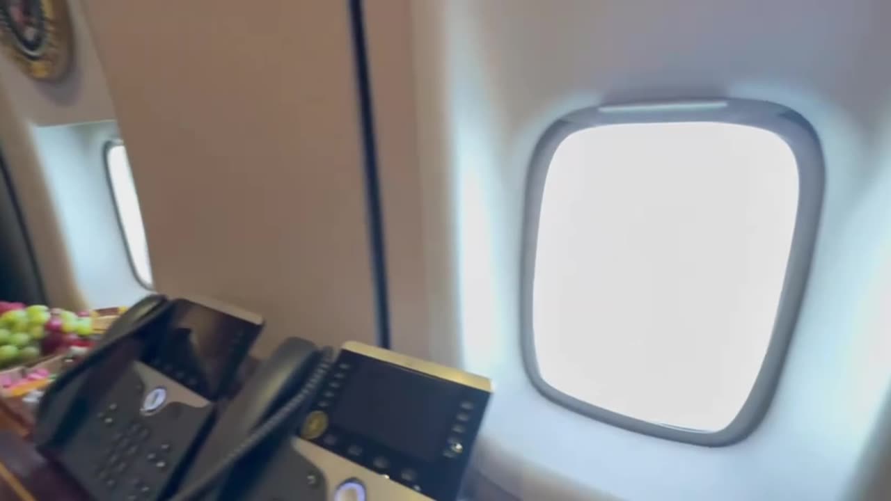Pres Trump is looking out the window on Air Force One as we enter Qatar air space