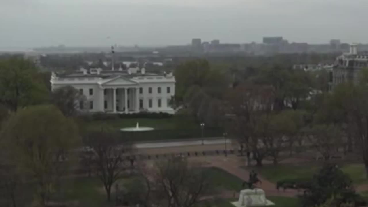 🚨#BREAKING: The Secret Service along with bomb disposal squads, are investigating