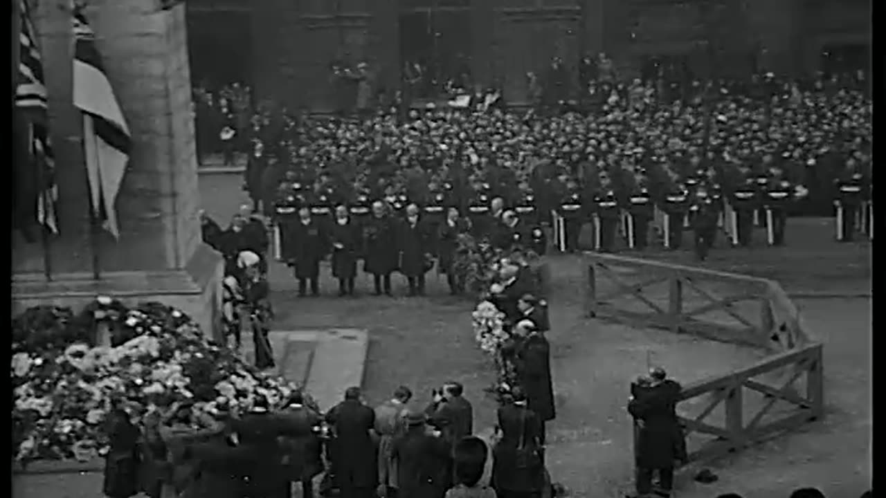 [BRITISH NEWSREEL EXCERPTS] - [BRITISH NEWSREEL EXCERPTS] - cbs-cbswwi-559