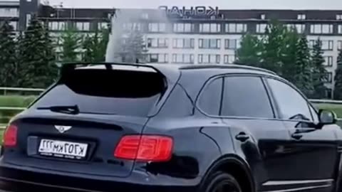 Bentley Unloads! Enclosed Car Shipping Done Right