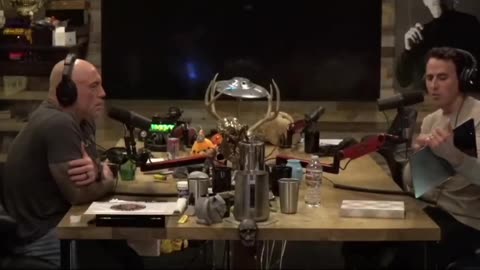 Professional 'mentalist' Oz Pearlman accurately guessed Joe Rogan’s ATM Pin Code