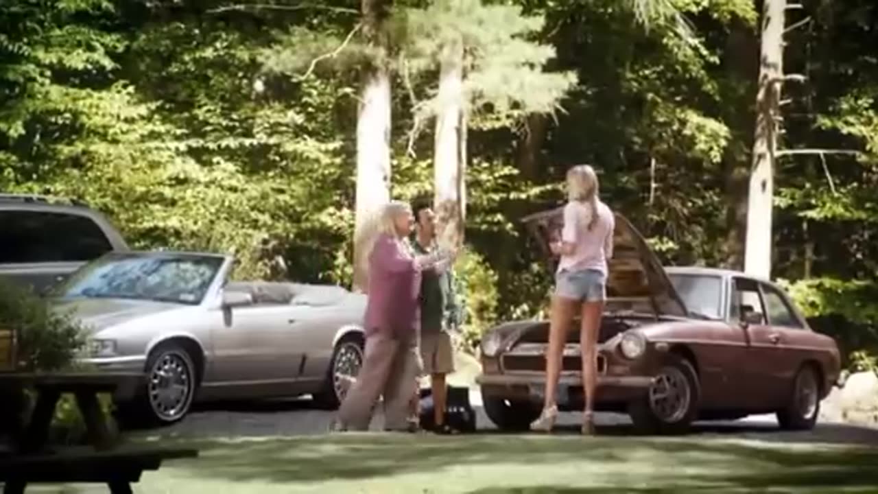 Grown Ups (2010) - Rob's Daughters & Arrow