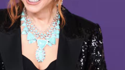 Reba McEntire Hosts 60th ACM Awards with Iconic Performances & 2024 Winner Tribute - WorldEye