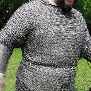 Fat guy in Mail shirt