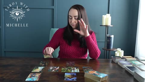 ♒️ Aquarius Tarot - You’re Outgrowing the Old Version of You!