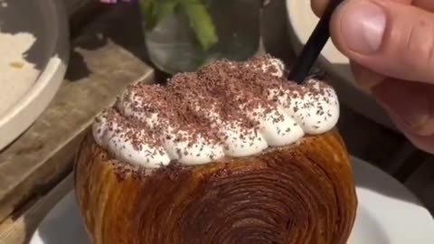 Dessert edition, chocolate vanilla cream cromboloni is never failed