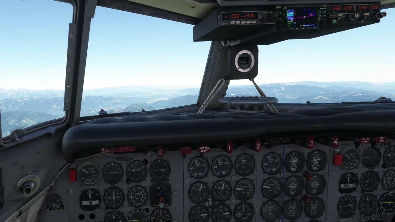 MSFS VR, DC-6 McChord AFB to Fairchild AFB
