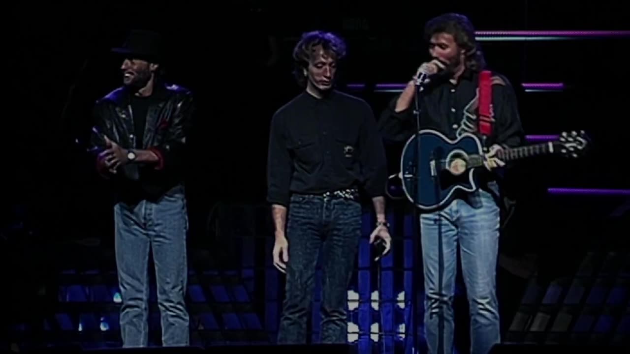 Holiday - Bee Gees (live)