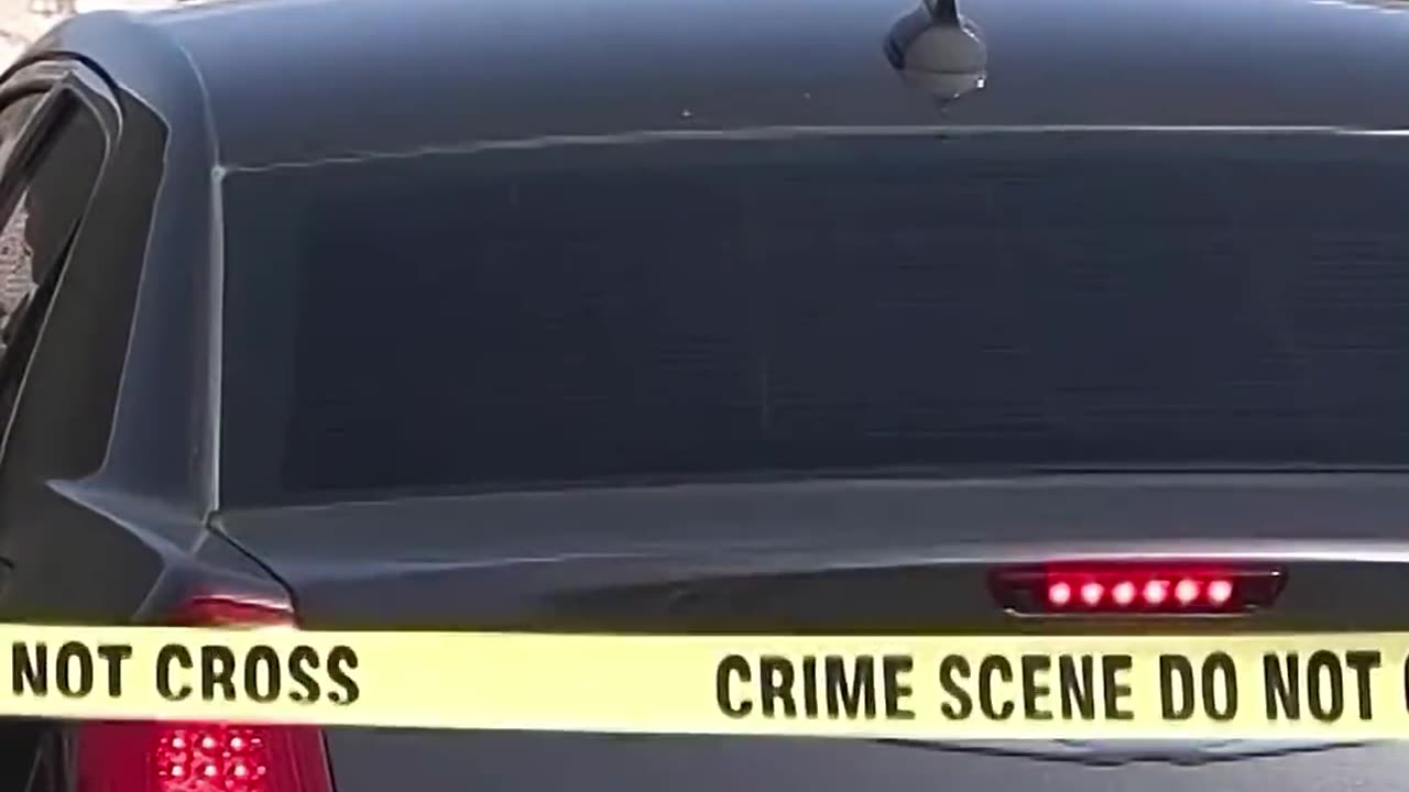 Retired FBI agent gives insight on what the interrogation of Tyler Robinson is like