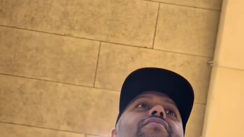 Man voting yesterday in NYC: "I could just give you a fake name"