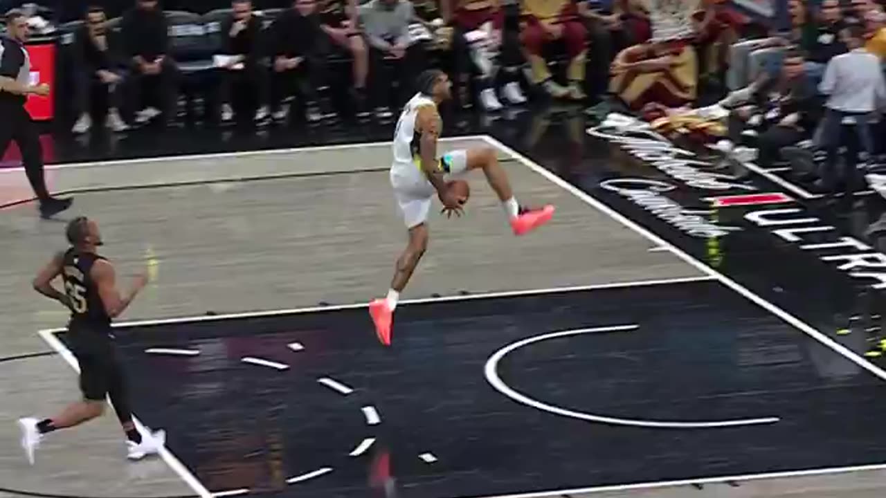 NBA - OBI GOES EASTBAY ON THE FASTBREAK 💥💥