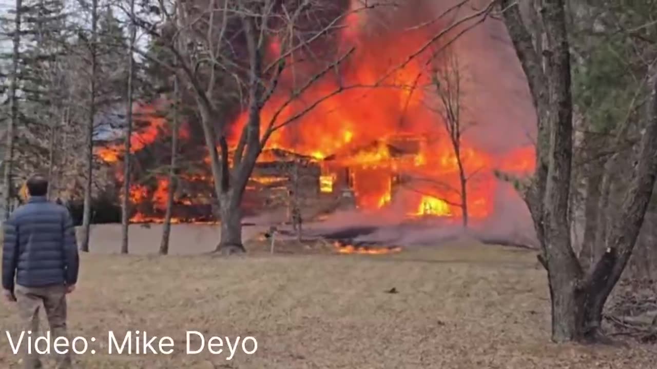 A Plane Has Crashed Into a Home in Minnesota, Sparking a Massive Blaze