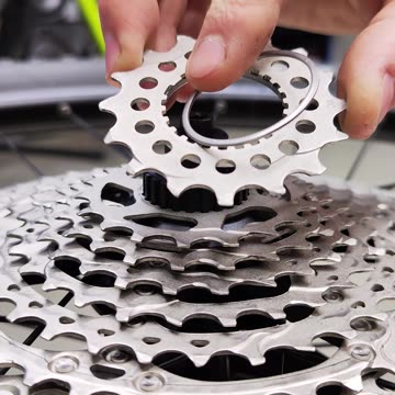 How to quickly disassemble the cassette of a 12 speed bicycle CS M6100