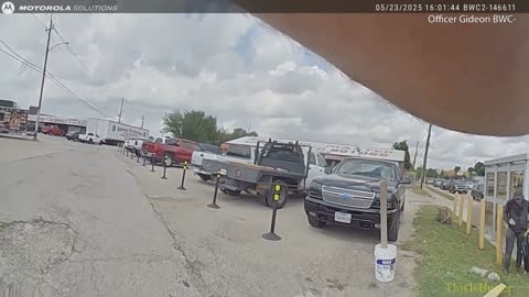 Houston police officers fatally shoots suspect who had a baseball bat and a concrete chunk