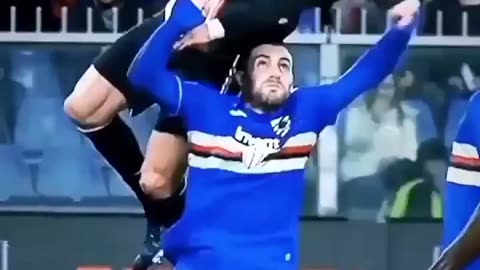 That famous 2.6m jump and header by Cristiano Ronaldo in slow motion