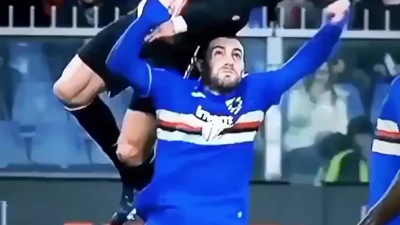 That famous 2.6m jump and header by Cristiano Ronaldo in slow motion