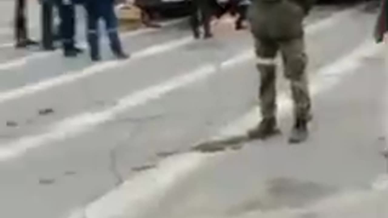 Ніхто не бере гуманітарну допомогу від вбивці та окупанта. Херсон.