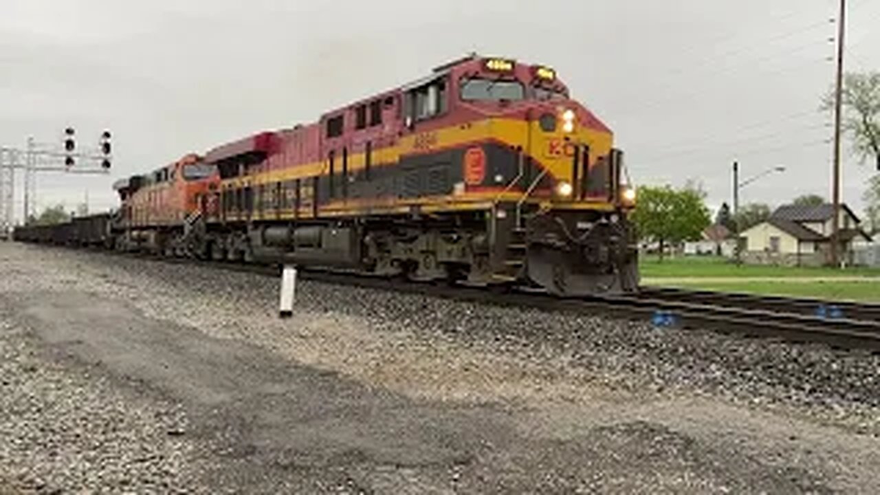 Kansas City Southern 4894, BNSF 7856 Eastbound Manifest Train 04/21/2023