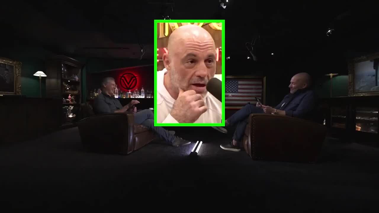 Joe Rogan Personally Asks Gavin Newsom Via Text Message Who Will Be Held Accountable for Mandating ‘Unnecessary And Ineffective’ COVID Vaccines on Young Children