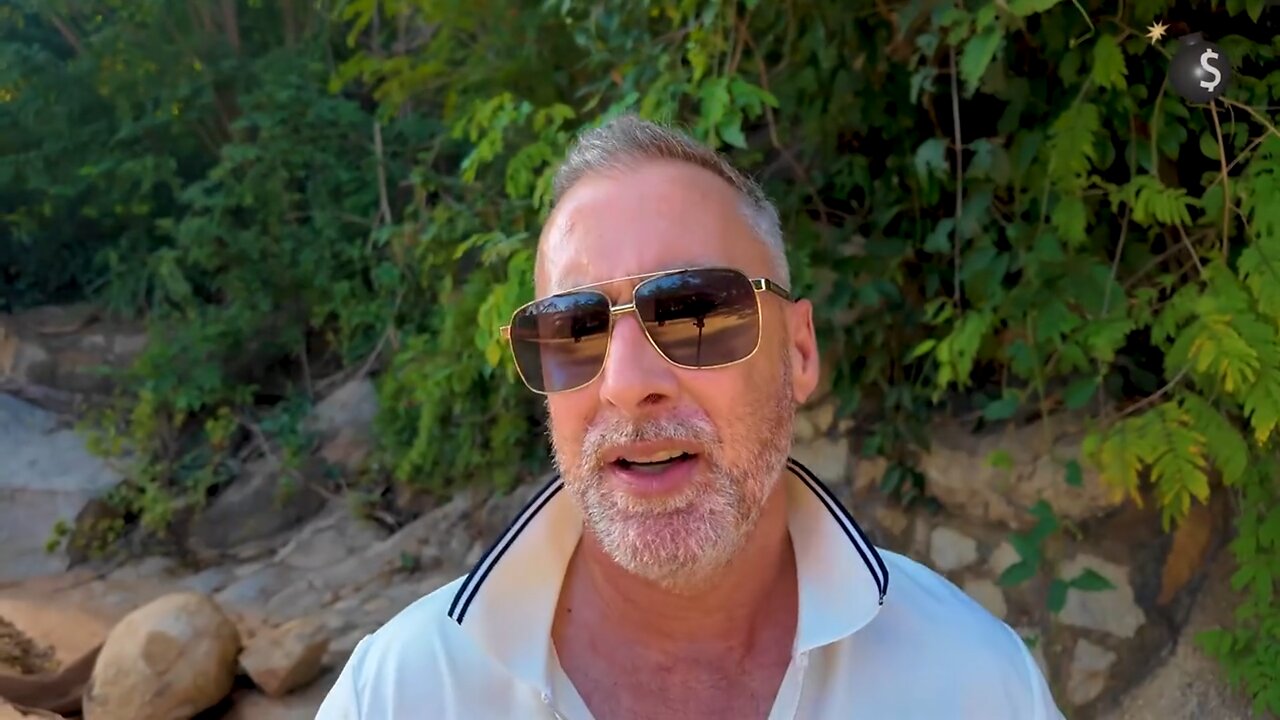 Jeff Berwick - The great unmasking! Digital IDs! Blackouts & your freedom's endgame!