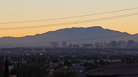Did you SEE tonight's 🔥 HAZY Las Vegas sunset? Check THIS out! 01.12.2026 #follow #lasvegas #gaming
