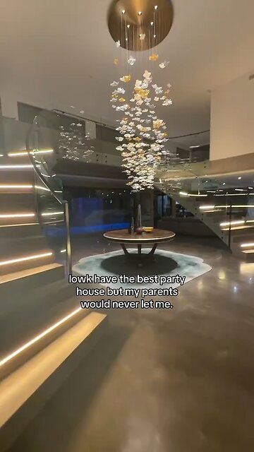 I have the best party house!