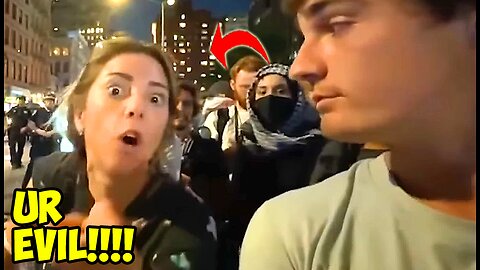 Man FIGHTS BACK Against Anti-ICE Protesters