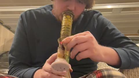 Day 385 pt4 I just got wax around the bowl lol