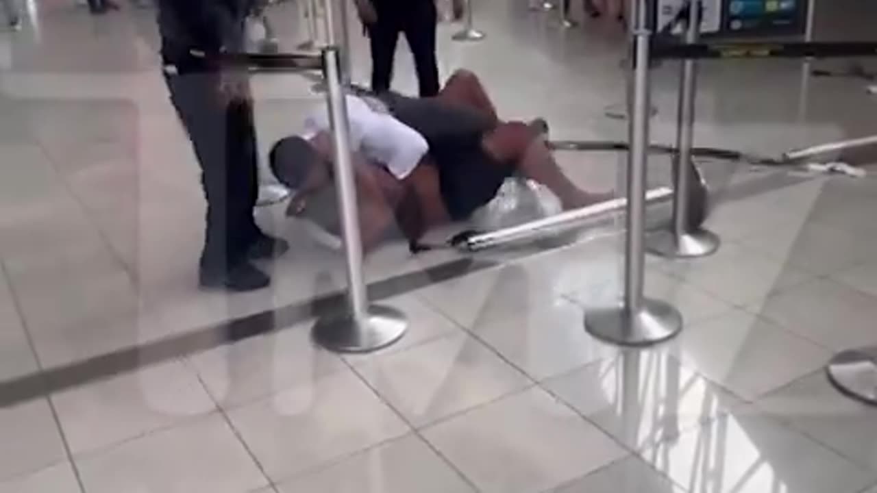 Dindu Dust-up At Spirit Airlines