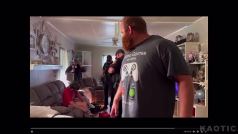 Diaper Loving Pedo Shits Himself After The Cops Come