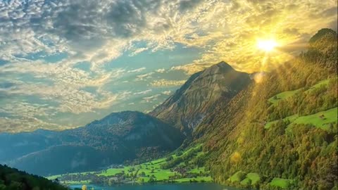 Lakeside Mountain Sunrise: Healing Scenery of the Alps