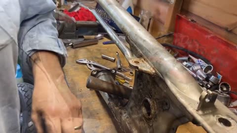 Yamaha XV535 Virago – Rebuild Series (Part 2) Rear Wheel, Swingarm & Shaft Removal