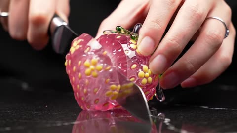 WOW Glassy Strawberry