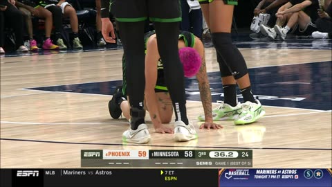 🫢 TECH, Alyssa Thomas ELBOWS Natisha Hiedeman | WNBA playoffs basketball 
