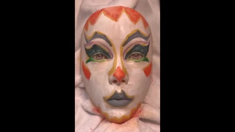 Clownish makeup (silent video)