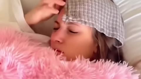 telling my girlfriend she fell ASLEEP for 2 DAYS after NEW YEARS eve