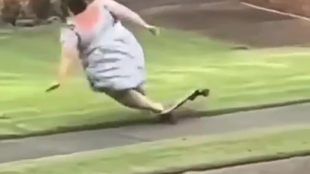 PAVEMENT PUTTY & KICK BOXING 😂